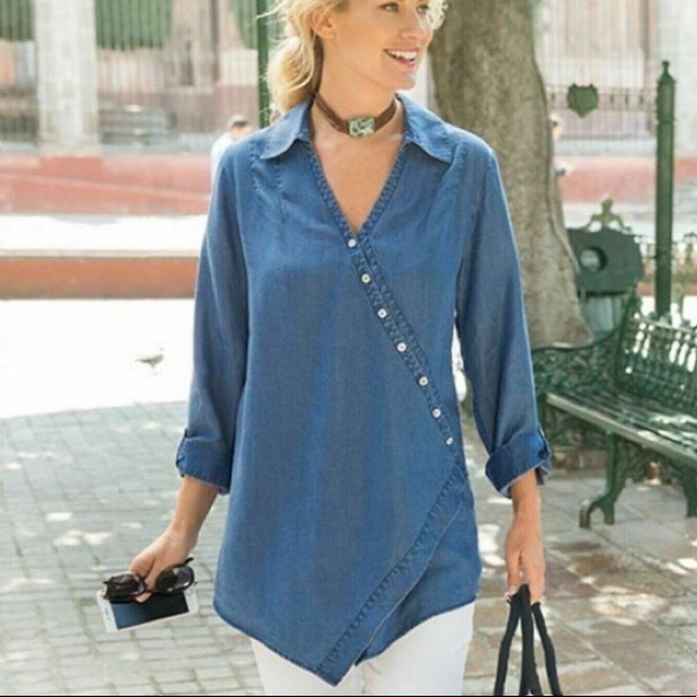 SOFT SURROUNDINGS CHAMBRAY ASYMMETRICAL BUTTON DOWN TUNIC
